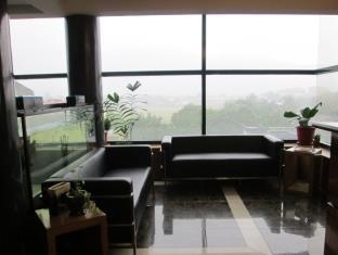 Ardci Corporate Inn Virac Esterno foto